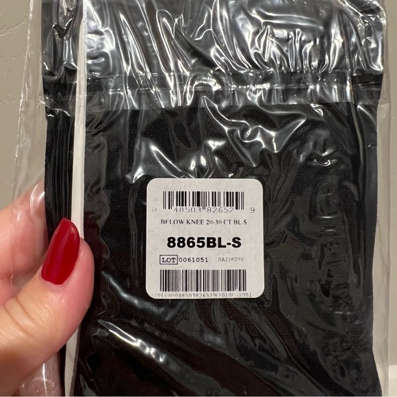 Truform Medical firm Compression Stockings for Men and Women sz Small black, NIB - Picture 9 of 10